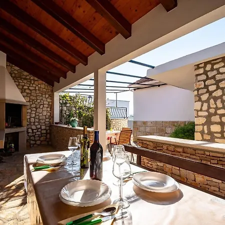 Nyaraló Holiday House By The Sea With Amazing Terrase View -
