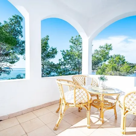 Holiday House By The Sea With Amazing Terrase View - Holiday home